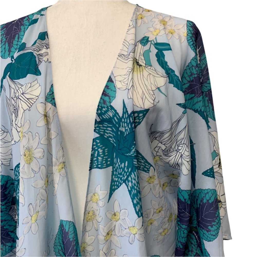 Umgee Floral Kimono M/L - Picture 5 of 6